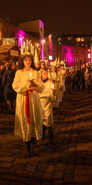 Lucia Weihnachtsmarkt_©C.Stender (Luciachor_2)